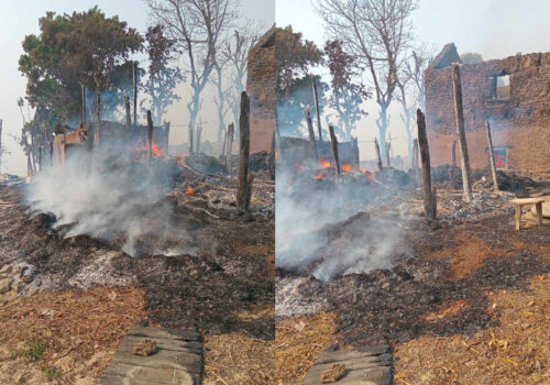 गजुरीमा वनमा लागेको आगो गाउँमा पस्दा दुई घर जलेर नष्ट