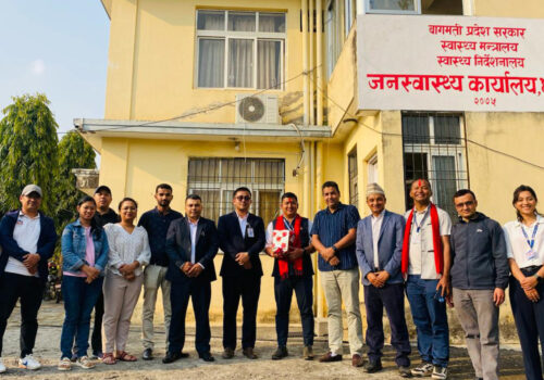 जनस्वास्थ्य कार्यालय धादिङद्धारा निक साइमन्स अवार्ड थापालाई सम्मान