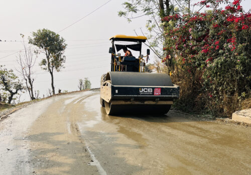 धादिङबेसी–सांकोष सडकखण्डको स्तरउन्नती तथा कालोपत्रे सुरु