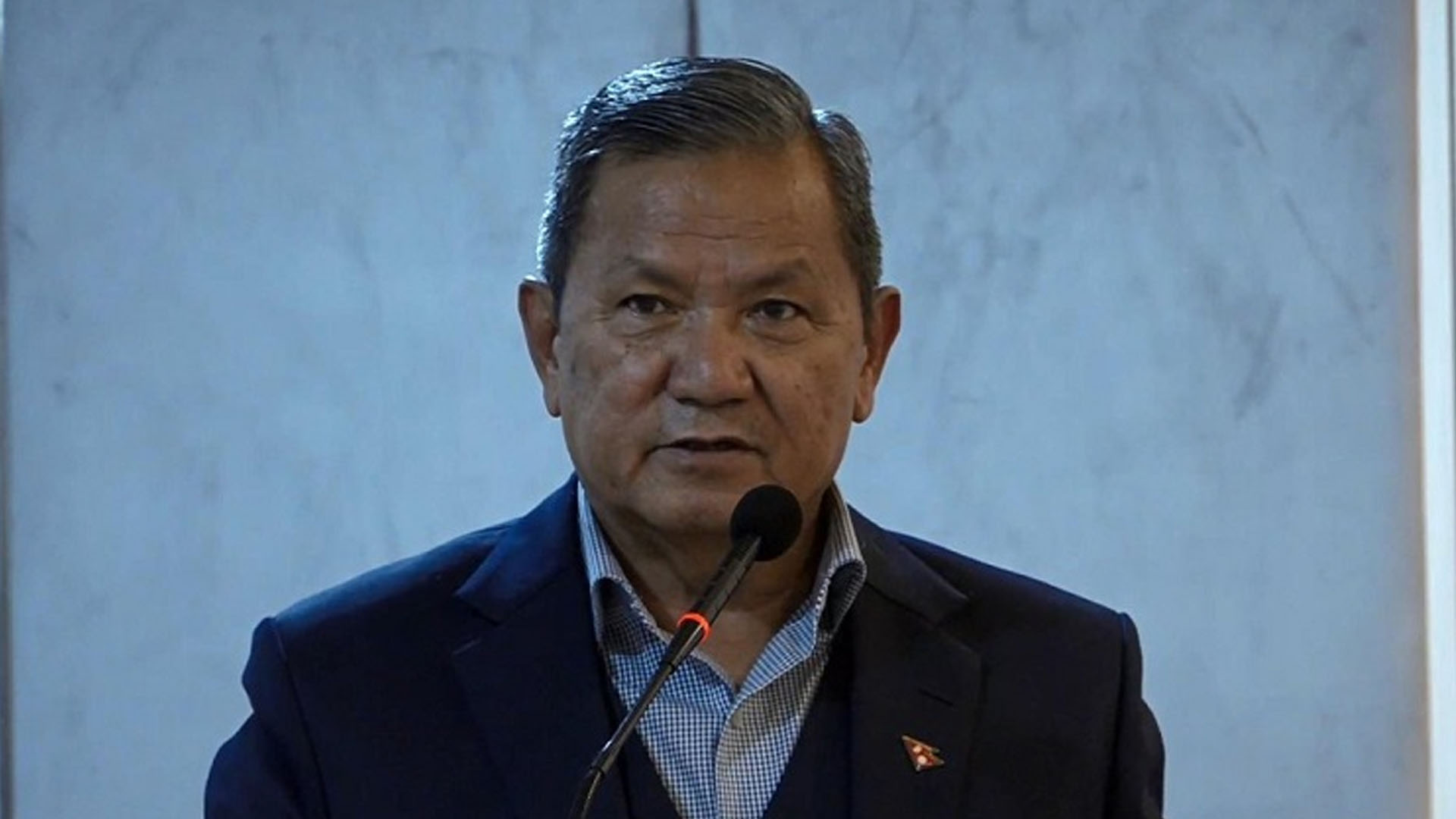 हप्ता दिनभित्र सूचीकृत नभए ‘मेटा’ बन्द गर्छौंः मन्त्री गुरुङ