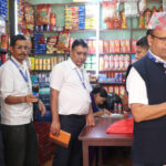 धादिङमा बजार अनुगमन तिव्र , म्याद गुज्रेका १६ हजार बराबरकाे सामान नष्ट