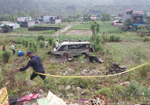 धादिङबाट पोखरा जादै गरेको ईभी माईक्रोबस दुर्घटना अपडेटः मृत्यु भएका तीनै जनाको सनाखत