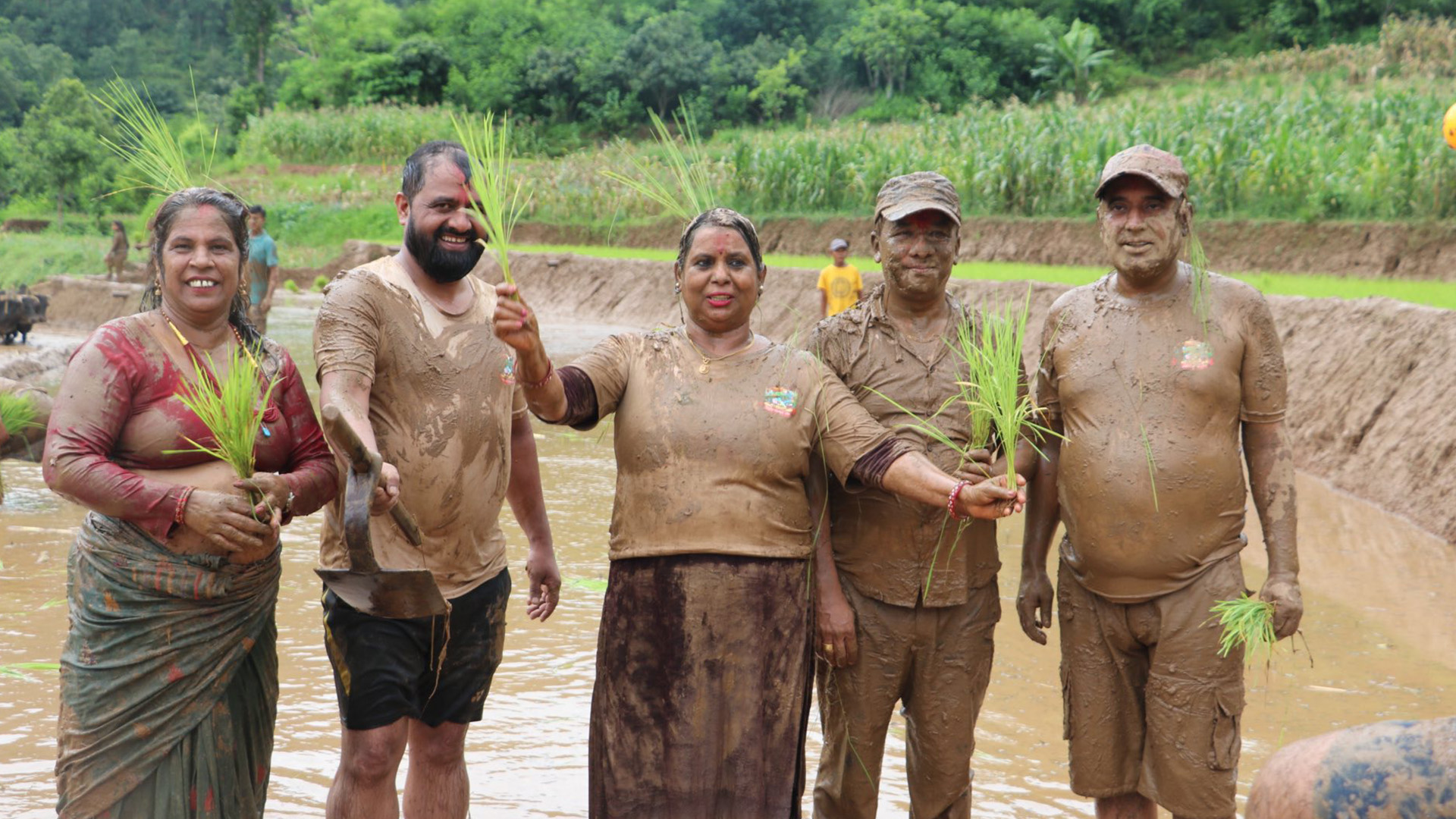 धादिङको सिद्धलेक गाउँपालिका द्वारा वडा नं.७ सेरावेशीमा रोपाई महोत्सव सम्पन्न (फोटो फिचर)