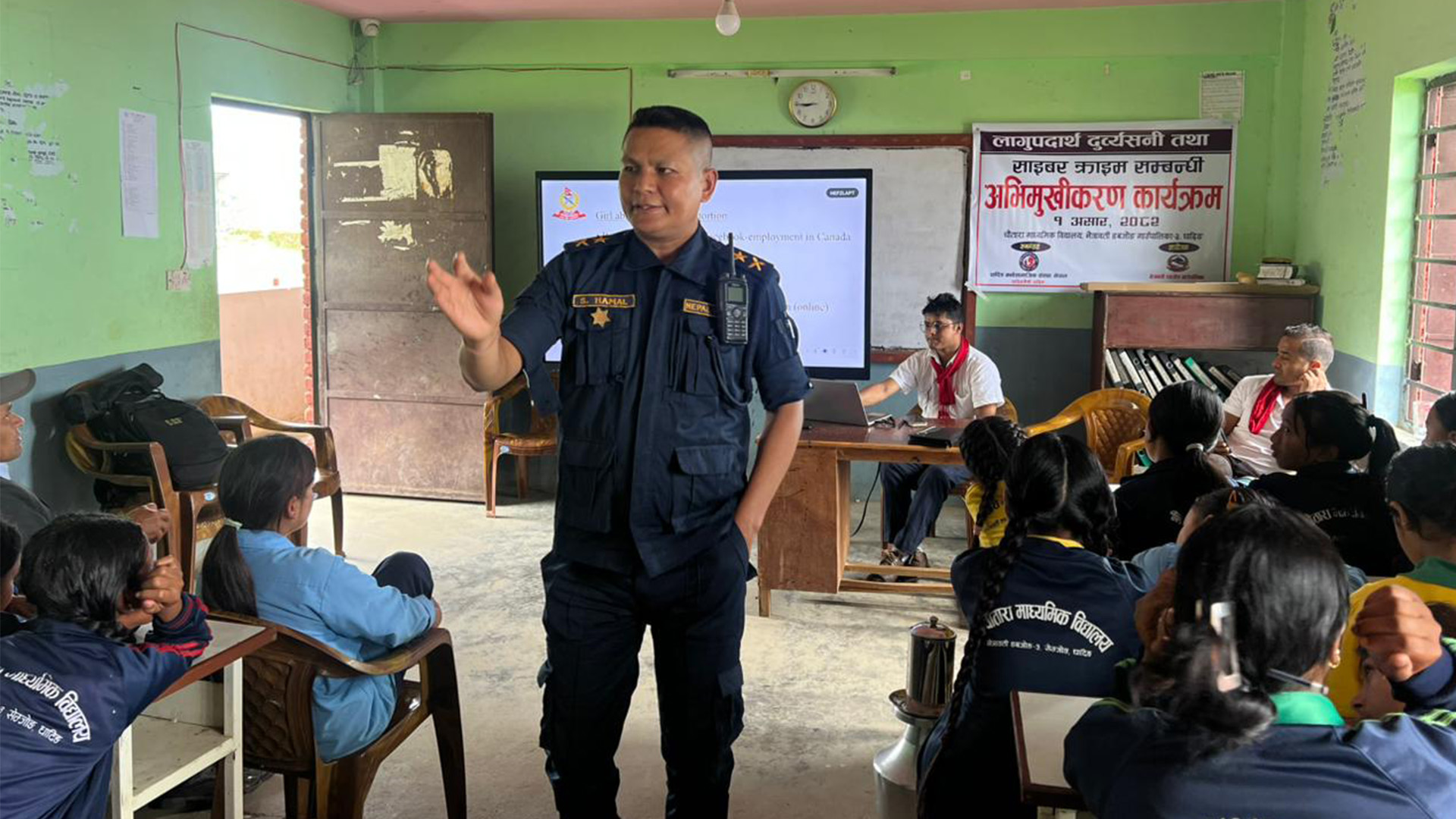 नेत्रावती डवजोङ गाउँपालिकामा विद्यार्थीहरुलाई लागुऔषध दुर्व्यसन र साइबर क्राईम सम्बन्धी अभिमुखीकरण