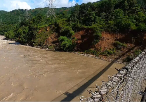त्रिशूली नदीमा हामफालेर एक महिला बेपत्ता