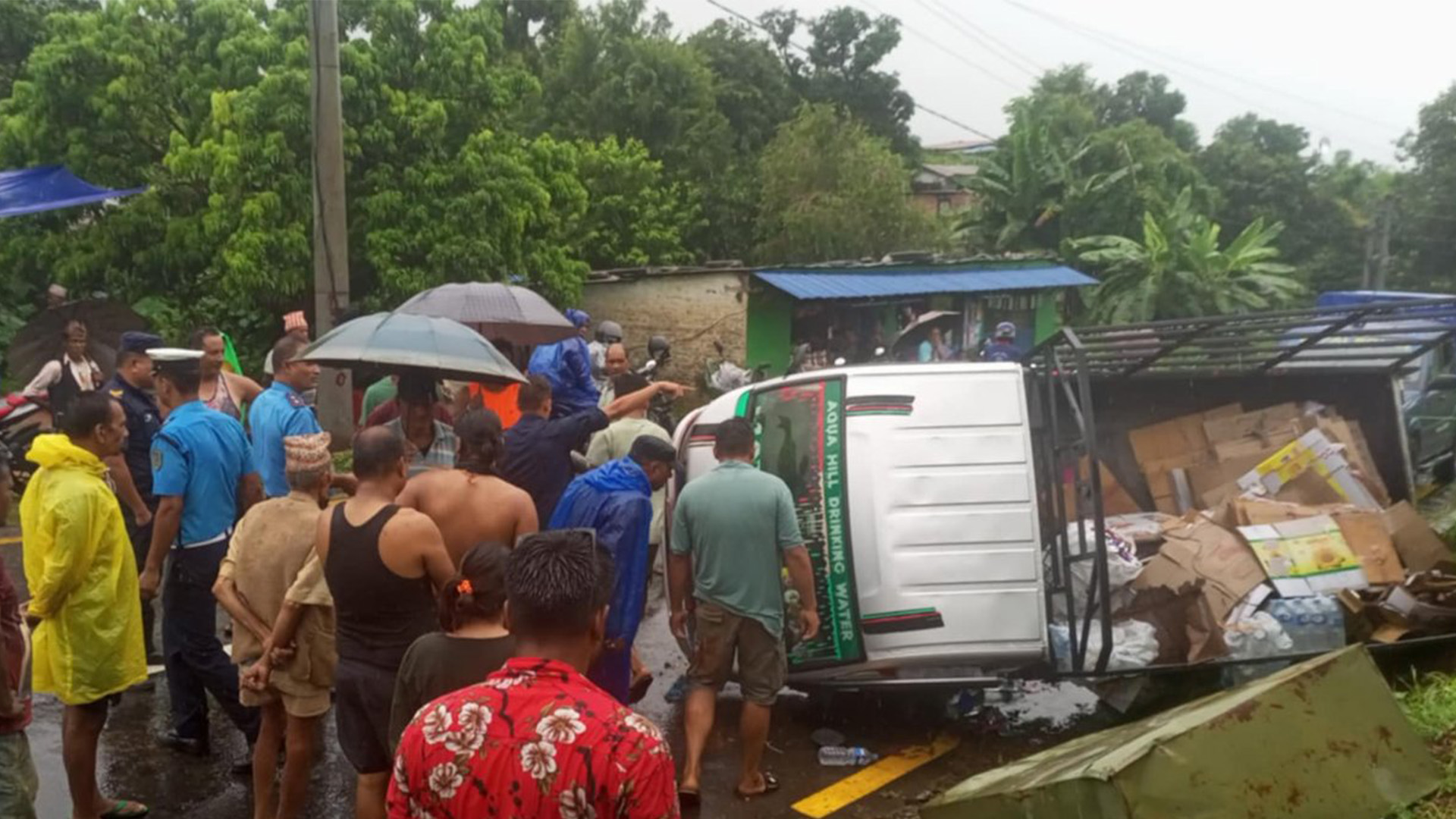 धार्के सितापाइला सडकखण्डमा सवारी दुर्घटना: एक जना पैदल यात्री गम्भीर घाइते