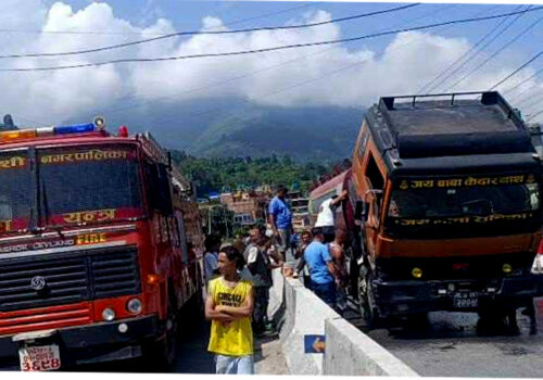 धुनिवेशीमा पेट्रोल ट्याङकरमा आगलागी, ठूलो क्षति हुनबाट जोगियो