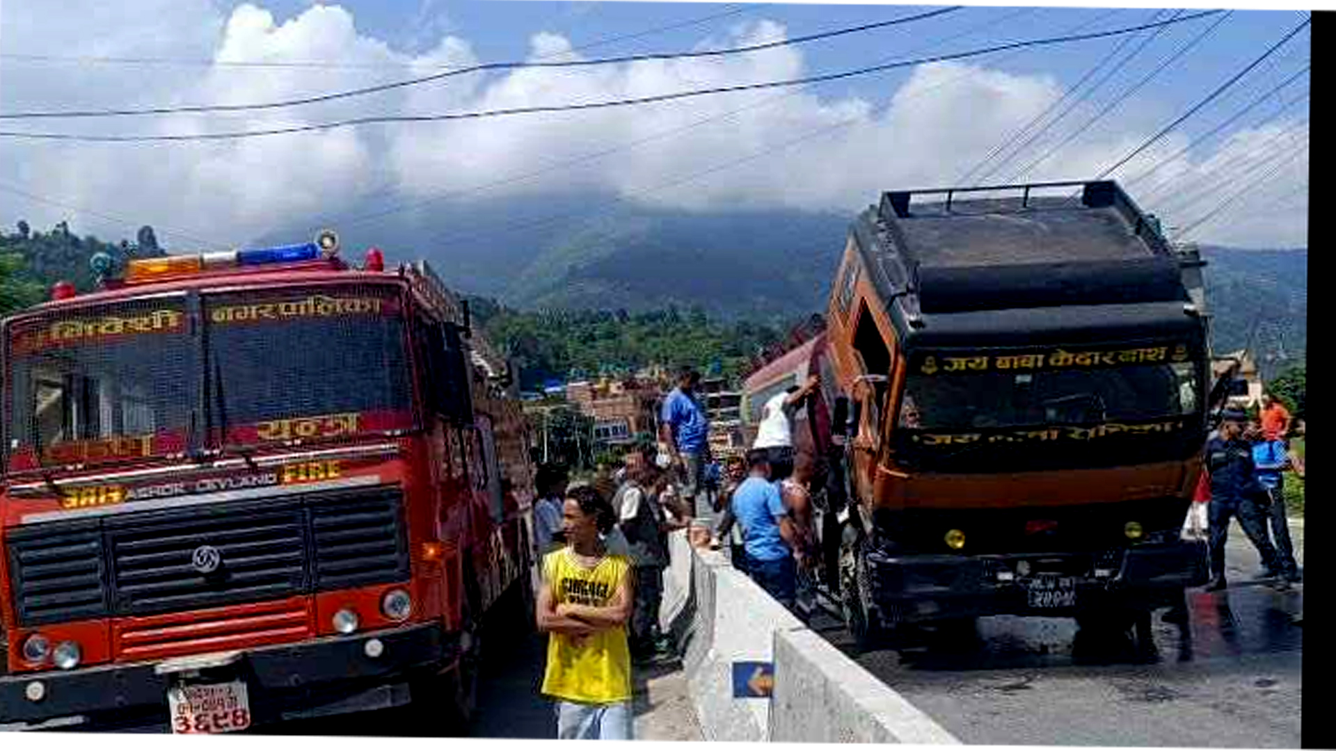 धुनिवेशीमा पेट्रोल ट्याङकरमा आगलागी, ठूलो क्षति हुनबाट जोगियो