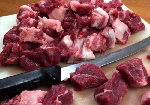 दसैँमा मासु स्वस्थ तरिकाले पकाएर खान चिकित्सकको सुझाव