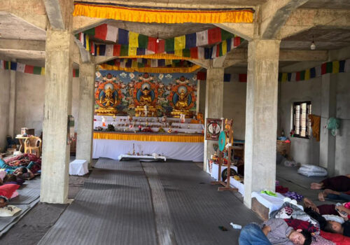 शान्ति, अहिंसा र सदाचारका लागि धादिङको नेत्रावती डवजोङमा सामूहिक मौन ब्रत