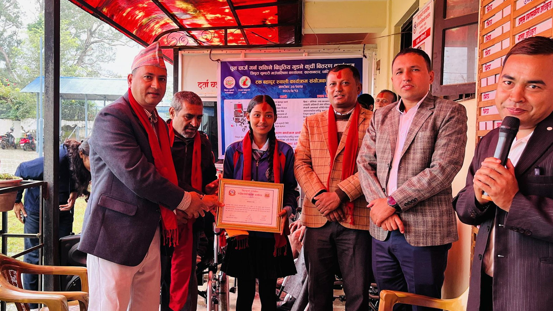 वक्तृत्वकला प्रतियोगितामा चौथो स्थान हासिल गर्ने सन्ध्या बिक सम्मानित