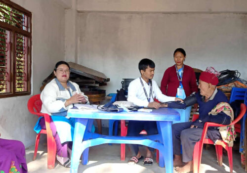 जनतासँग मेयर स्वास्थ्य परिक्षण अन्तरगत धुवाँकोटका ६७८ जनाले लिए स्वास्थ्य सेवा