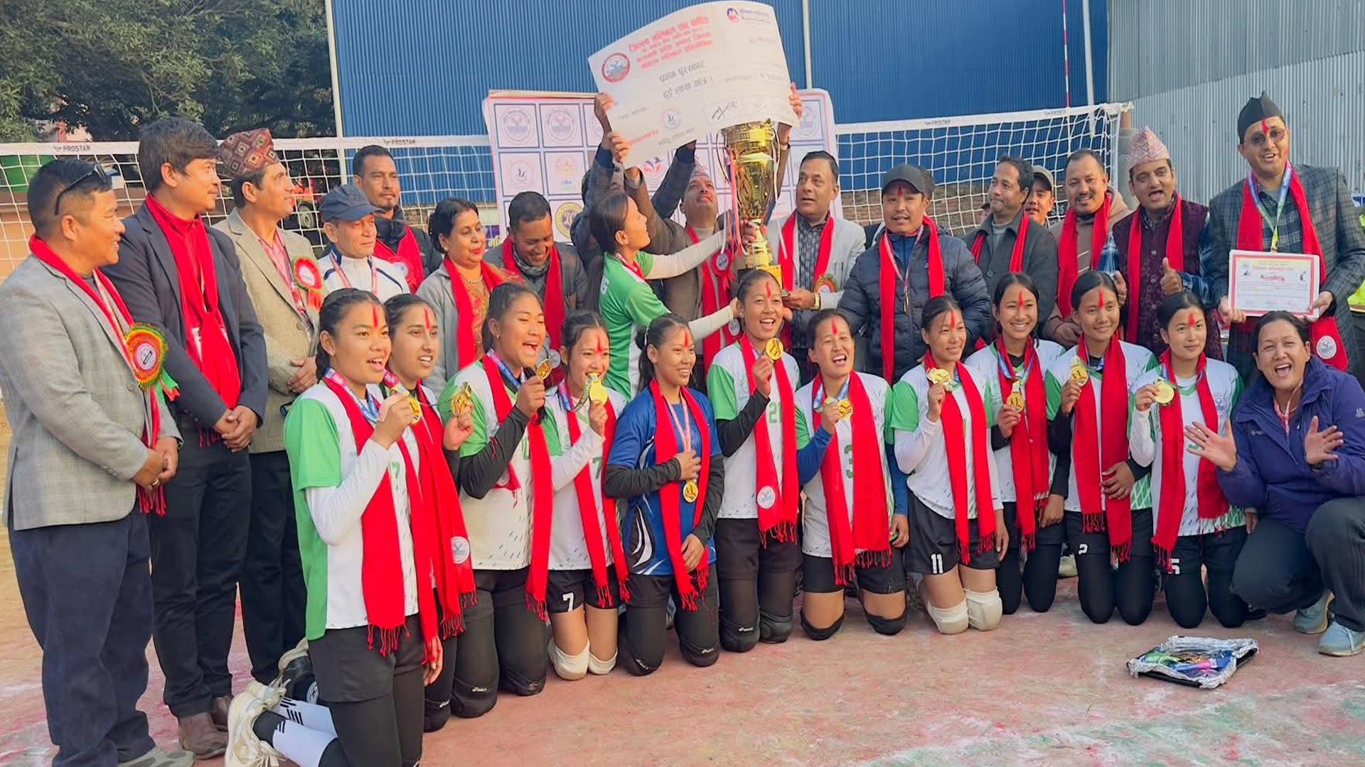 बागमती प्रदेश स्तरिय  मनोज स्मृति कप महिला भलिबलको उपाधी धादिङलाई