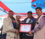 कक्षा १० र १२ मा सत् प्रतिशत नतिजा ल्याउन सफल ७५ जना शिक्षक सम्मानित