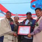 कक्षा १० र १२ मा सत् प्रतिशत नतिजा ल्याउन सफल ७५ जना शिक्षक सम्मानित