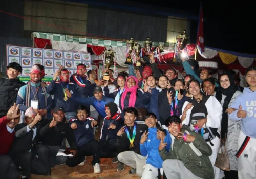 नीलकण्ठ नगरपालिका स्तरिय राष्ट्रपनि रनिङ शिल्डको उपाधी नीलकण्ठ बालमन्दिरलाई