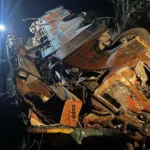 पोखराबाट काठमाडौँ जाँदै गरेको यात्रुवाहक बस त्रिशूलीमा खस्यो : दुर्घटनामा १७ को मृत्यु, २४ घाइते