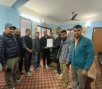 नेपाली काग्रेस क्षेत्र न २ का उम्मेद्वार रमेश प्रसाद धमलाद्वारा निर्वाचन कार्यालयमा खर्चको विवरण पेश,१३ लाख ८९ हजार खर्च भएको जानकारी