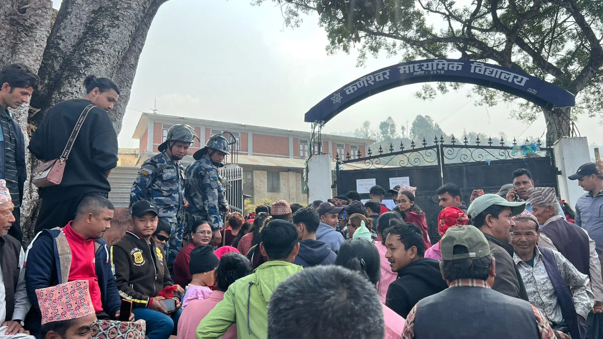 धादिङमा निर्वाचन शान्तिपुर्णः  ५० दशमलव २९ प्रतिशत मत खसेको प्रारभ्भिक अनुमान