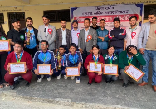 धादिङमा जिल्ला स्तरीय एसईई लक्षित अन्तर विद्यालय विज्ञान हाजिरीजवाफ प्रतियोगिता सम्पन्न