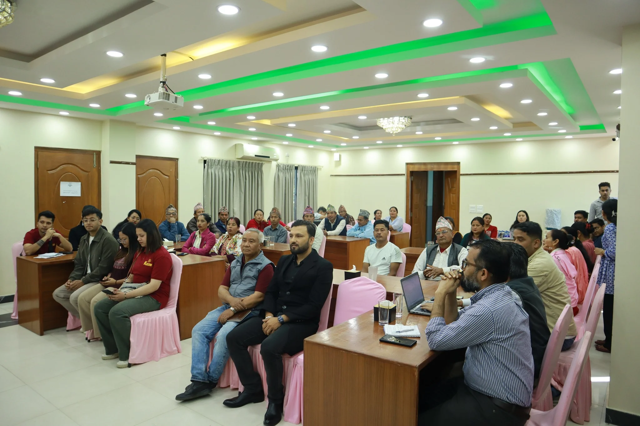 धादिङमा उत्कृष्ट १० कृषि उद्यमी सम्मानित, व्यावसायिक कृषिमा जोड