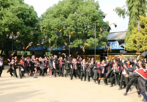 एडभान्स एकेडेमीमा प्री-प्राइमरी ग्राजुएसन समारोह भव्य रूपमा सम्पन्न 