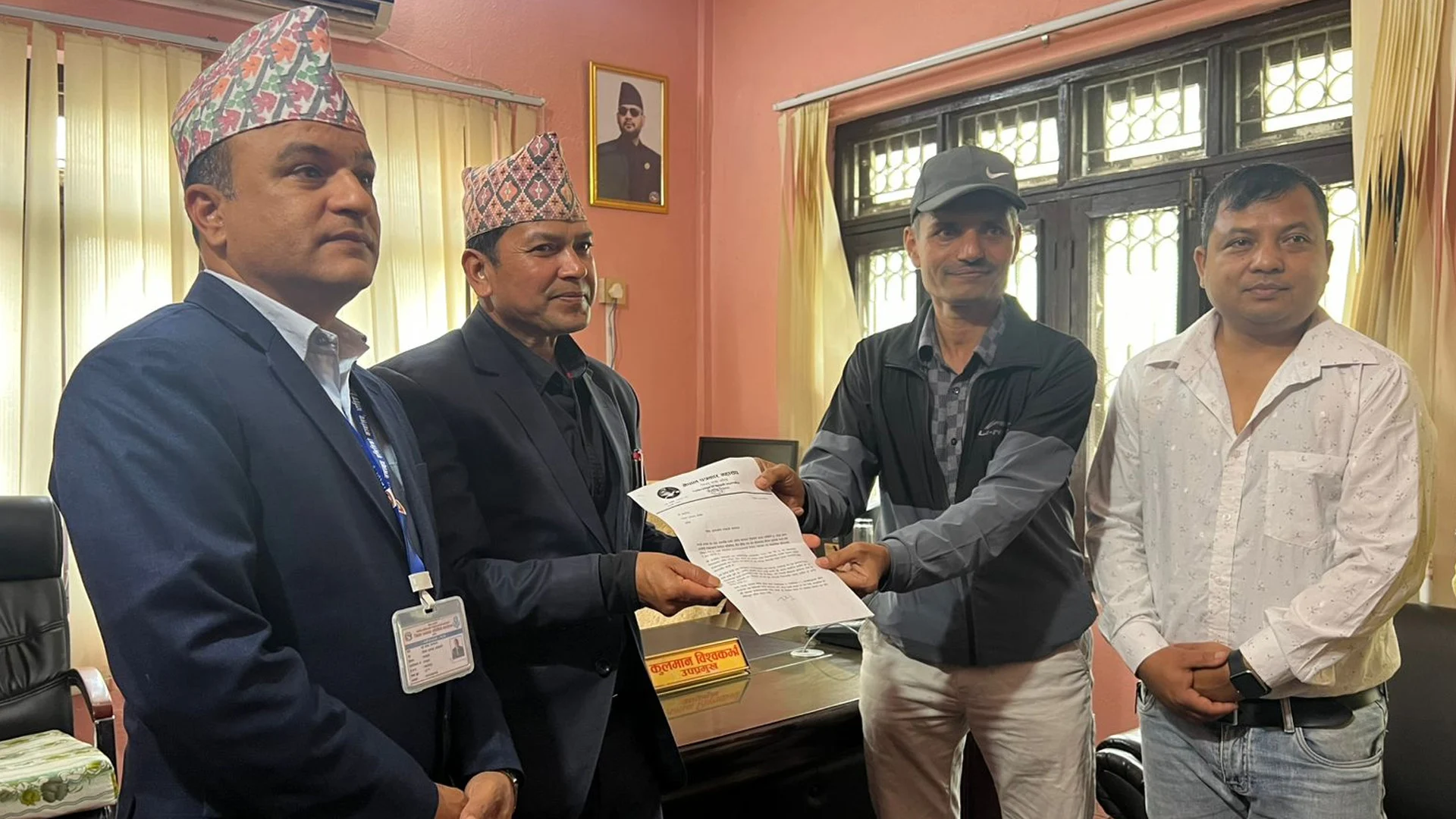 निजी सञ्चारमाथि सरकारी विभेदकारी नीति : सभापती अधिकारी