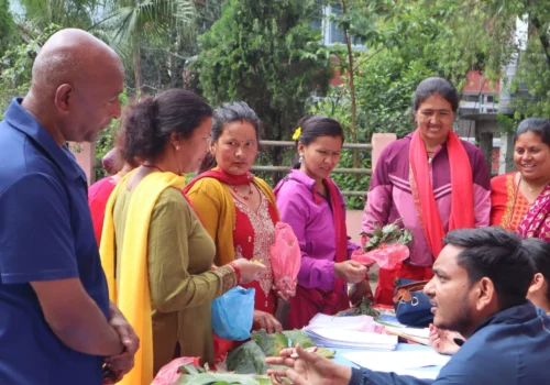 धादिङबेंसीमा कृषक लक्षित जैविक प्रविधि प्रदर्शनी र बाली स्वास्थ्य शिविर सम्पन्न