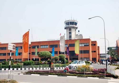 अवैध बाटो भएर अमेरिका पुगेका ८ जना नेपाली स्वदेश फिर्ता