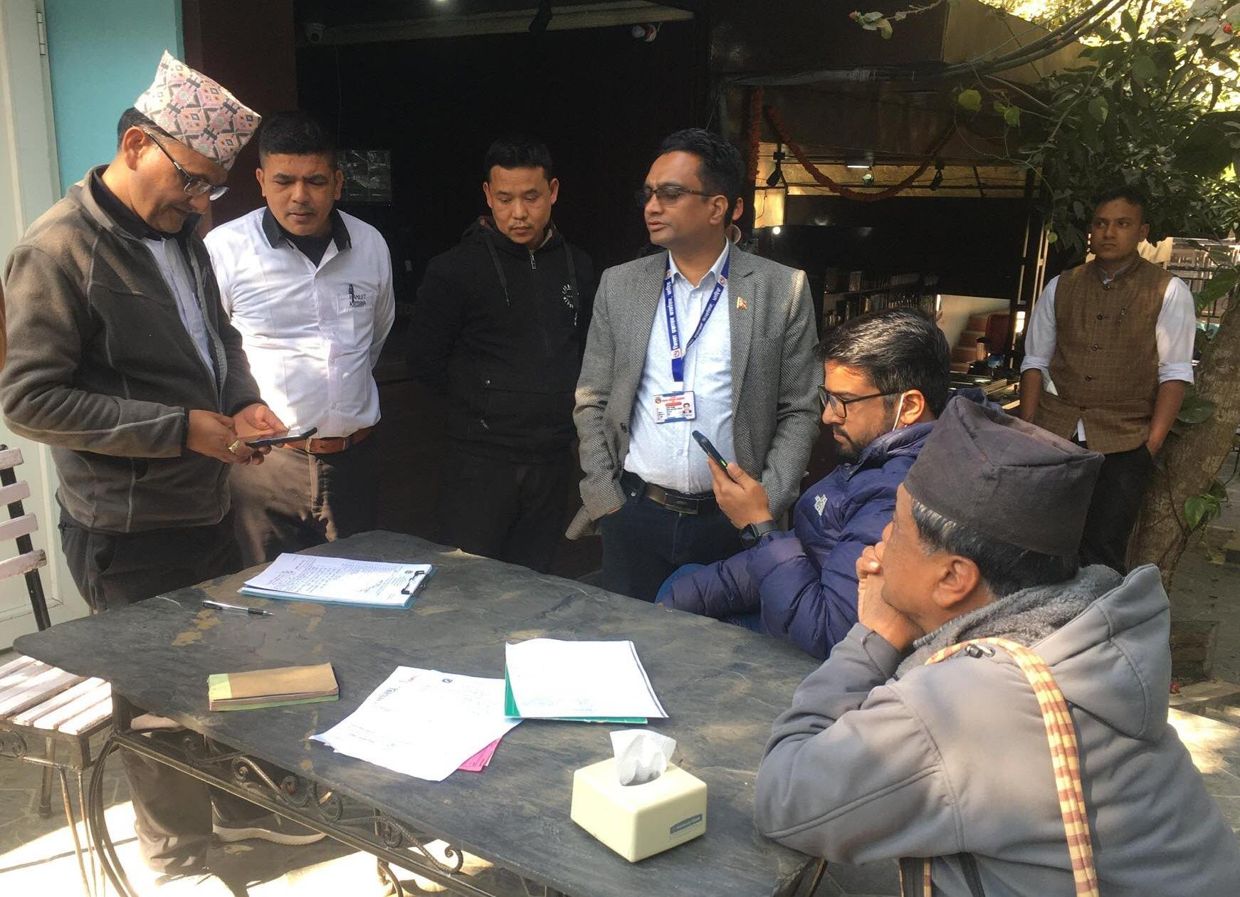 धादिङमा दुई पोका चाउचाउको पाँच सय: अनुगमन समितिले तिरायो एक लाख जरिवाना