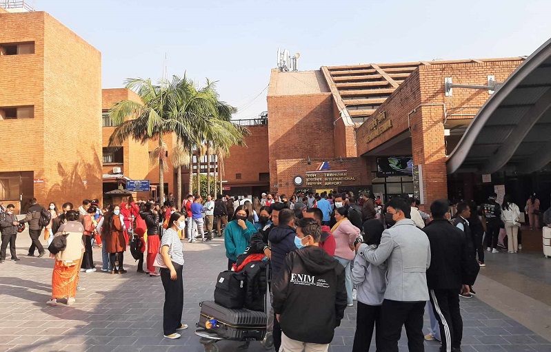 ६ महिनामा विदेशमा पढ्न जानेहरूका कारण ५९ अर्ब रुपैयाँ बाहिरियो