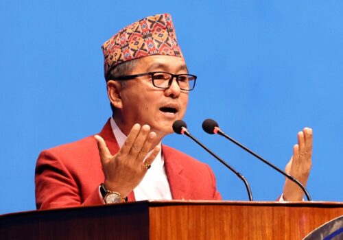 प्रधानमन्त्रीलाई विश्वासको मत दिन सकिन्नः लिङ्देन