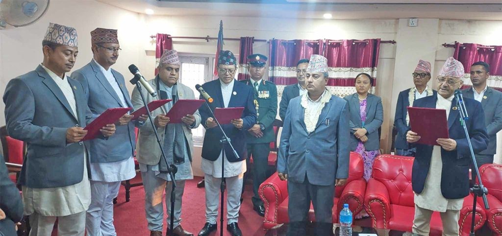 बागमती प्रदेश: एमालेका ४ मन्त्रीले लिए शपथ