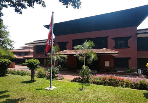 बंगलादेशमा रहेका विद्यार्थीलाई अत्यावश्यक कामबाहेक बाहिर ननिस्कन दूतावासको आग्रह