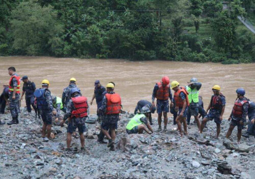 सिमताल पहिरो अपडेट: बेपत्ता बस र यात्रुको अवस्था अझै अज्ञात