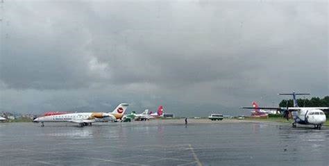 निरन्तर पानी परेका कारण हवाई उडान प्रभावित