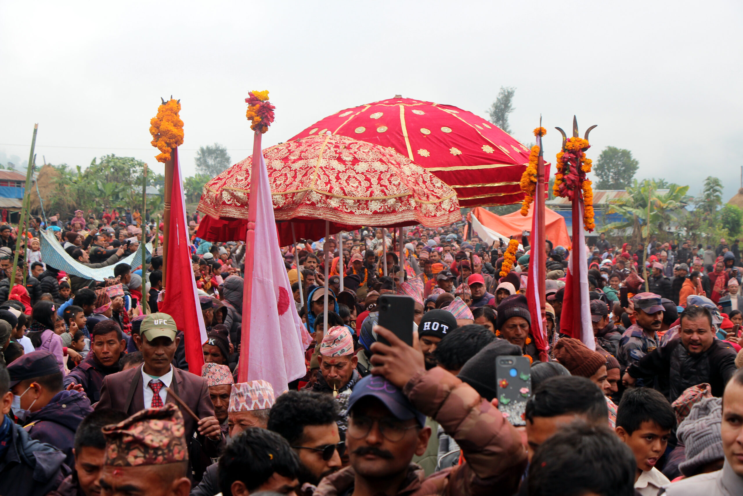 ‘भगवती माइ’ घरबाट माइत झरिन्