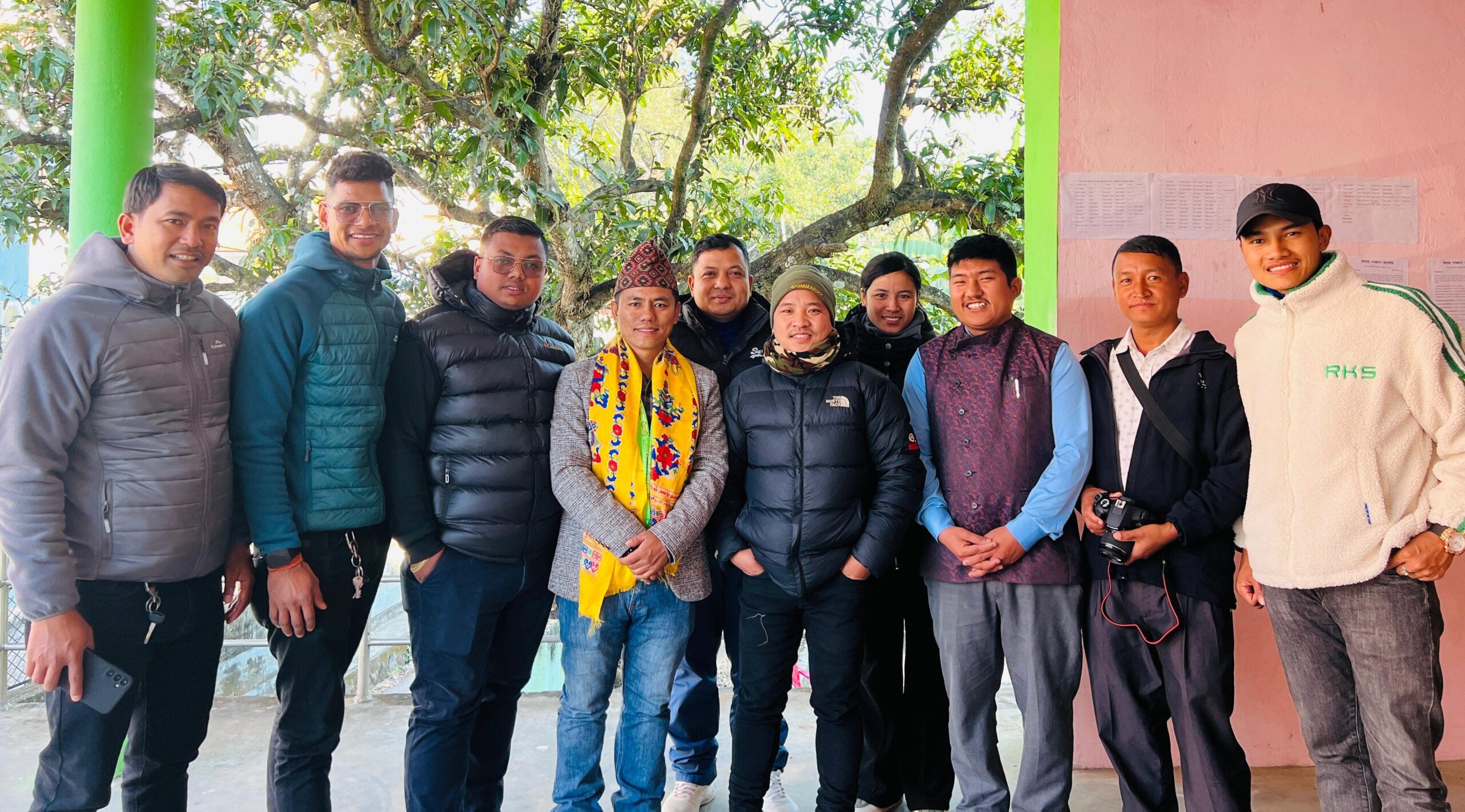 नेपाल पत्रकार महासंघ बागमती प्रदेशका अध्यक्ष मगरलाई फोनिज धादिङद्धारा सम्मान