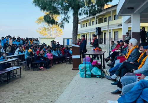 धादिङको गजुरी पीडा माध्यामिक विद्यालयलाई शौचालय हस्तान्तरण