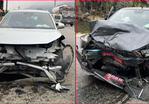 धादिङको सलाङघाटमा दुइ वटा कार ठोक्किदा ४ जना घाइते