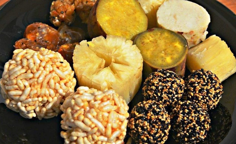 माघे संक्रान्ति पर्व मनाइँदै