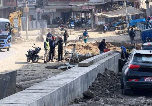 सूर्यविनायक–धुलिखेल सडक निर्माण सुस्त