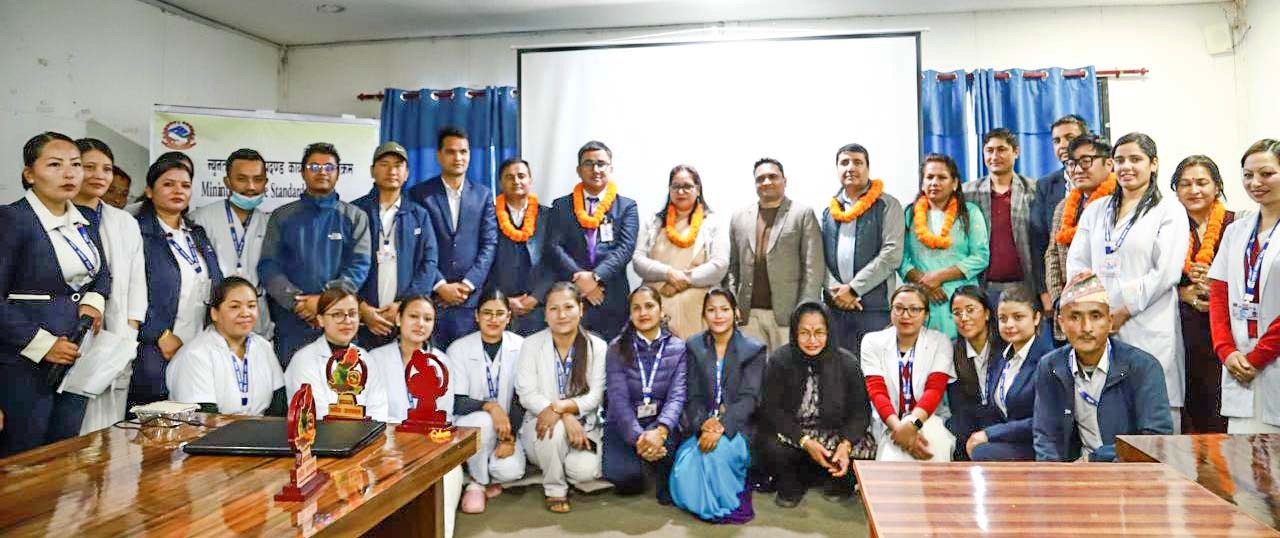 न्यूनतम सेवा मापदण्डमा धादिङ अस्पताललाई ८२ अंक