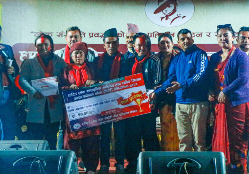 अन्तरपालिका लोक दोहोरी प्रतियोगिताको उपाधि ज्वालामूखीले जित्यो