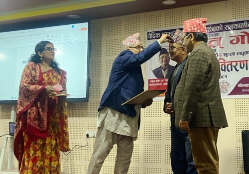 टिकारामको लघुकथा ‘डोजर र मान्छे’ प्रथम