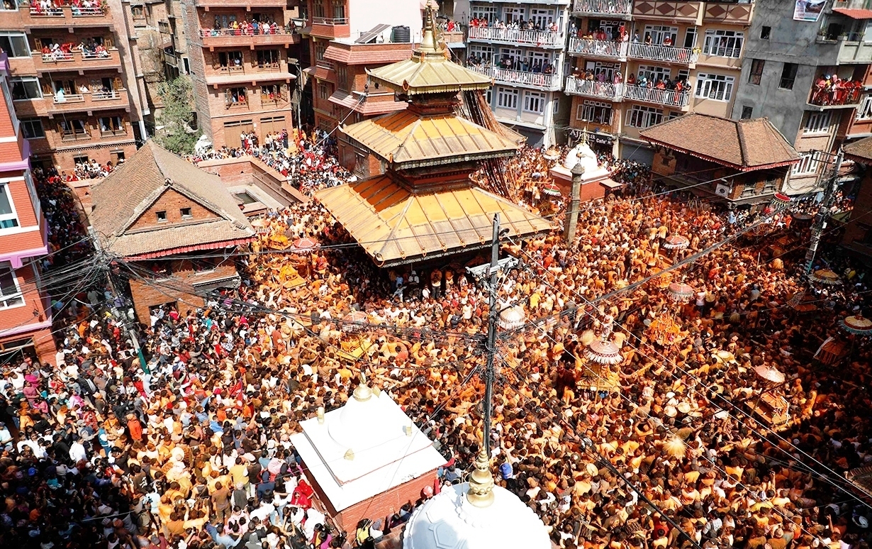 सिन्दुरले रगिंयो भक्तपुर