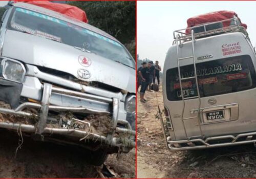 धादिङमा माइक्रोबस दुर्घटना हुँदा ४ जना घाइते