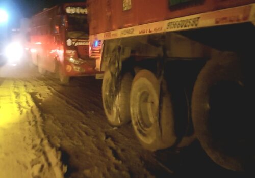 नारायणघाट–बुटवल सडक अवरुद्ध