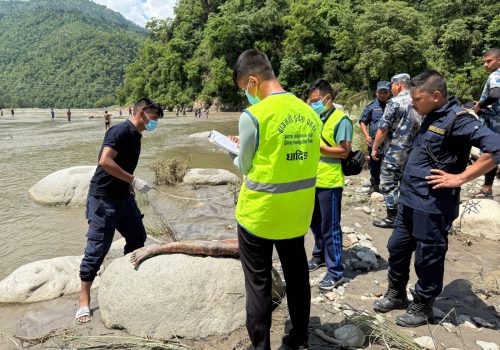 त्रिशूलीमा ३ जनाको शव र दुई वटा दाहिने खुट्टा फेला, त्रिशूलीमै लाश जल्दै गरेको चिता बाढीले बगायो