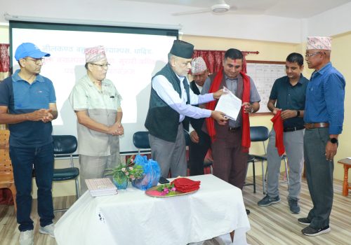 डाक्टर मुरारी अधिकारीद्धारा नीलकण्ठ क्याम्पस प्रमुखको पदभार ग्रहण